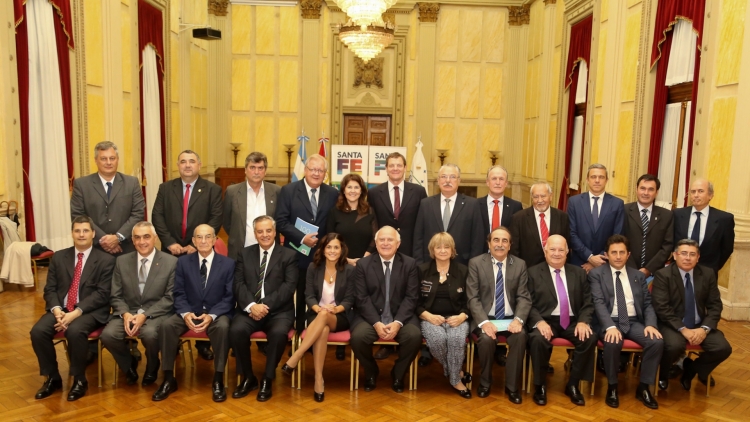 Reunión con el Sr. Gobernador de la Provincia de Santa Fe Ing. Roberto Miguel Lifschitz